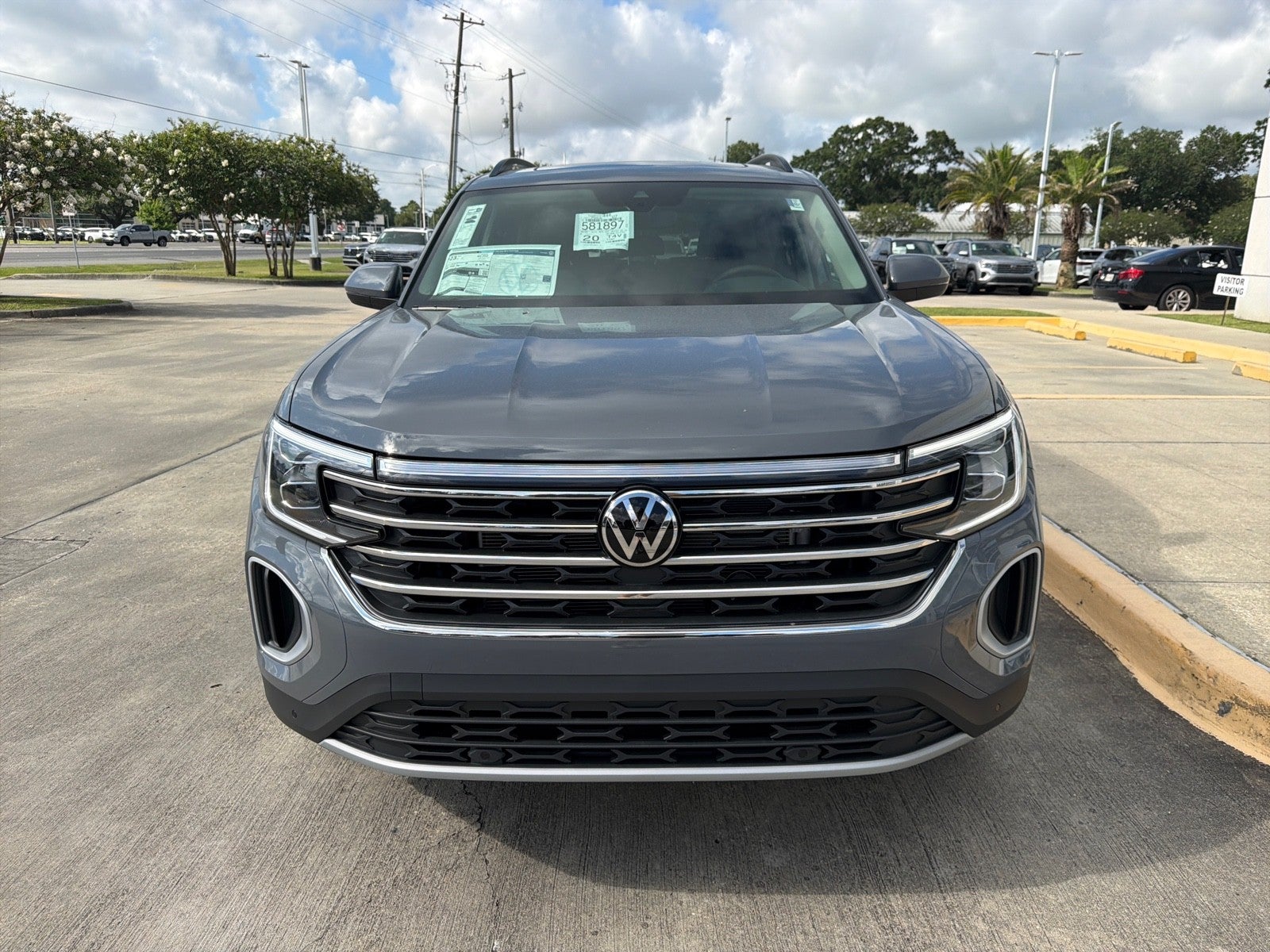 2026 Volkswagen Atlas 2.0T SE w/Technology FWD