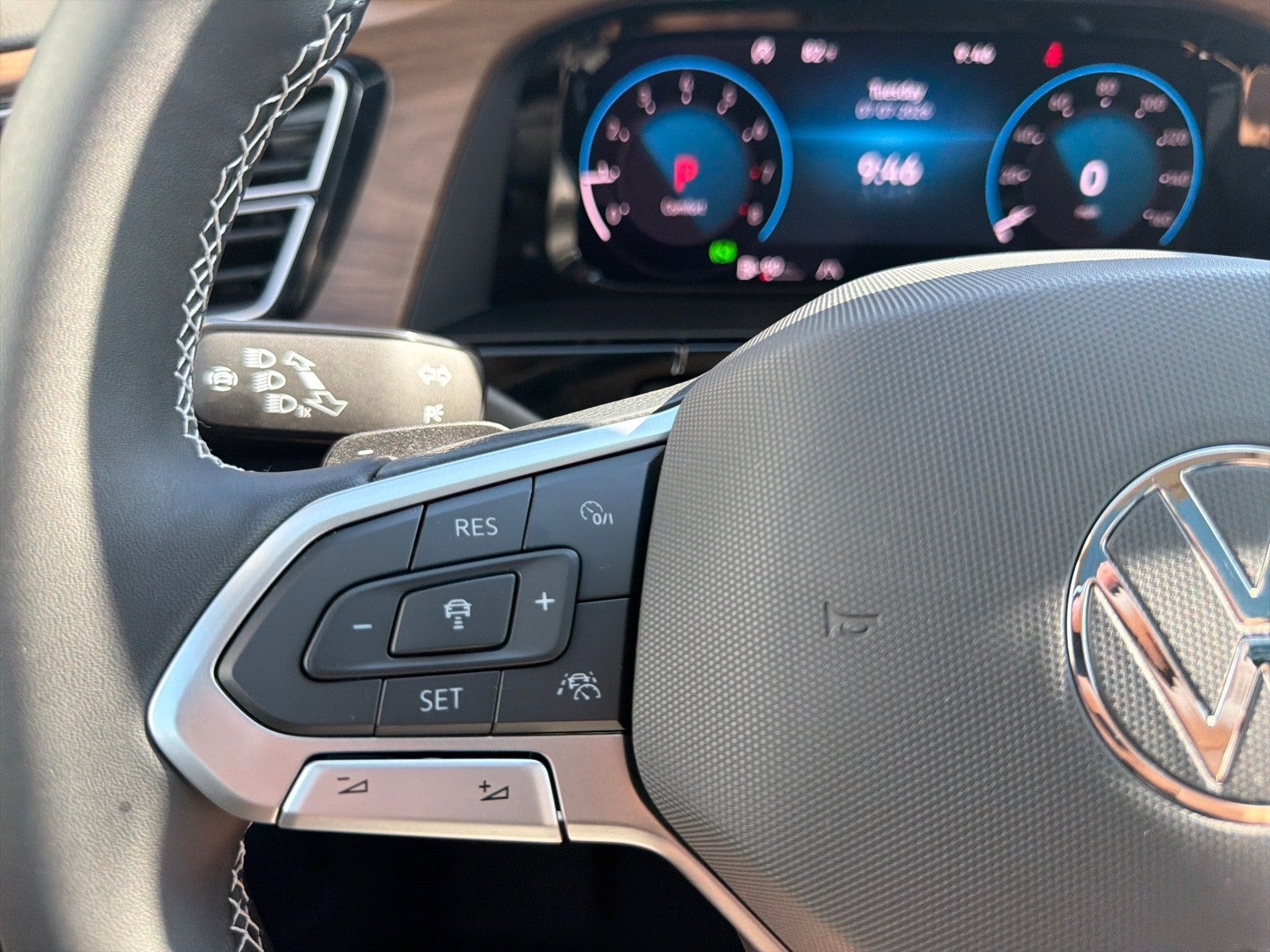 2026 Volkswagen Atlas 2.0T SE w/Technology FWD