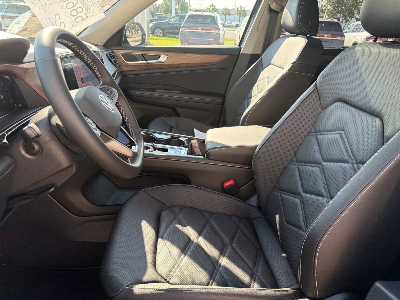2026 Volkswagen Atlas 2.0T SE w/Technology FWD