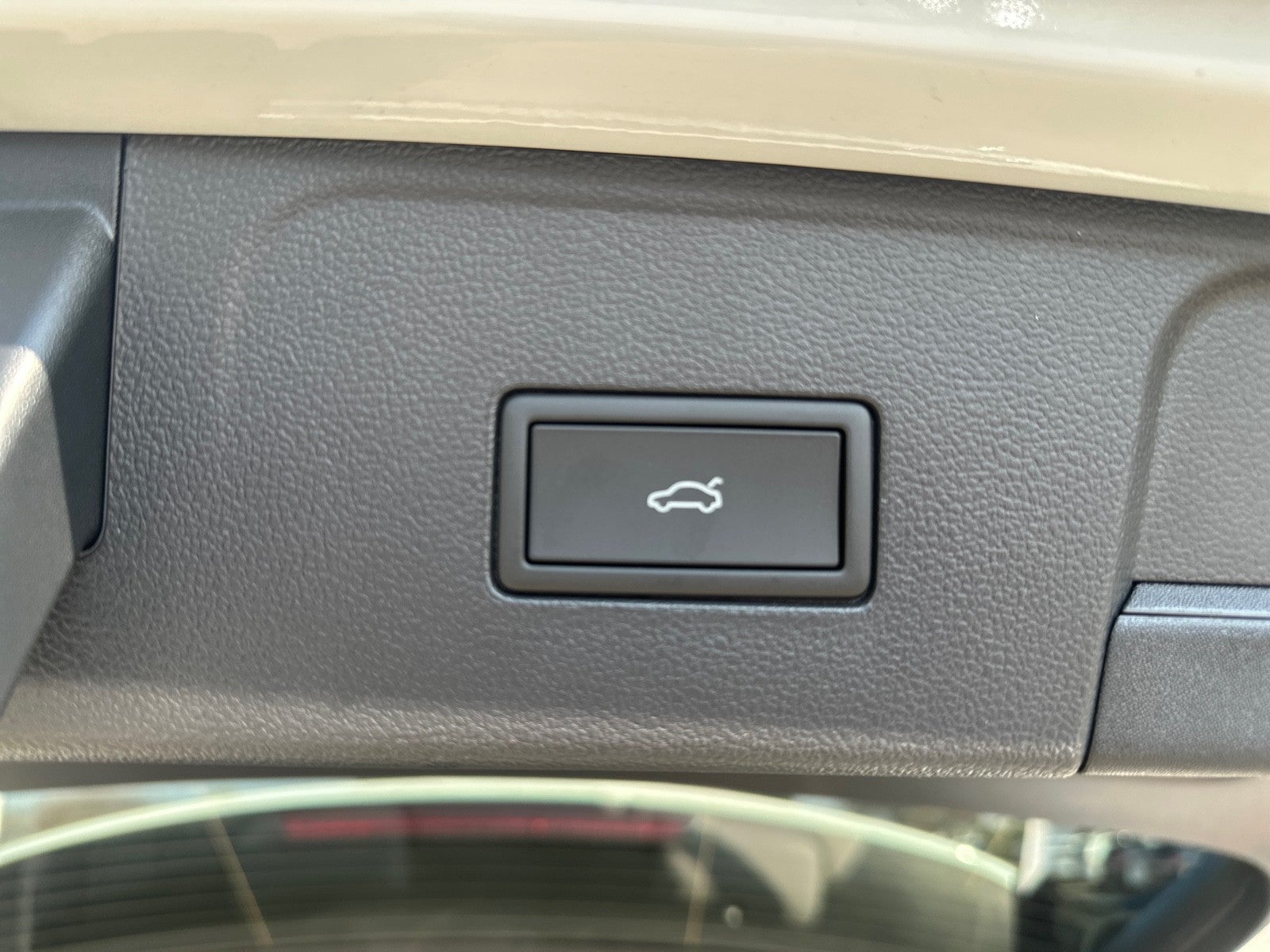 2026 Volkswagen Atlas 2.0T SE w/Technology FWD