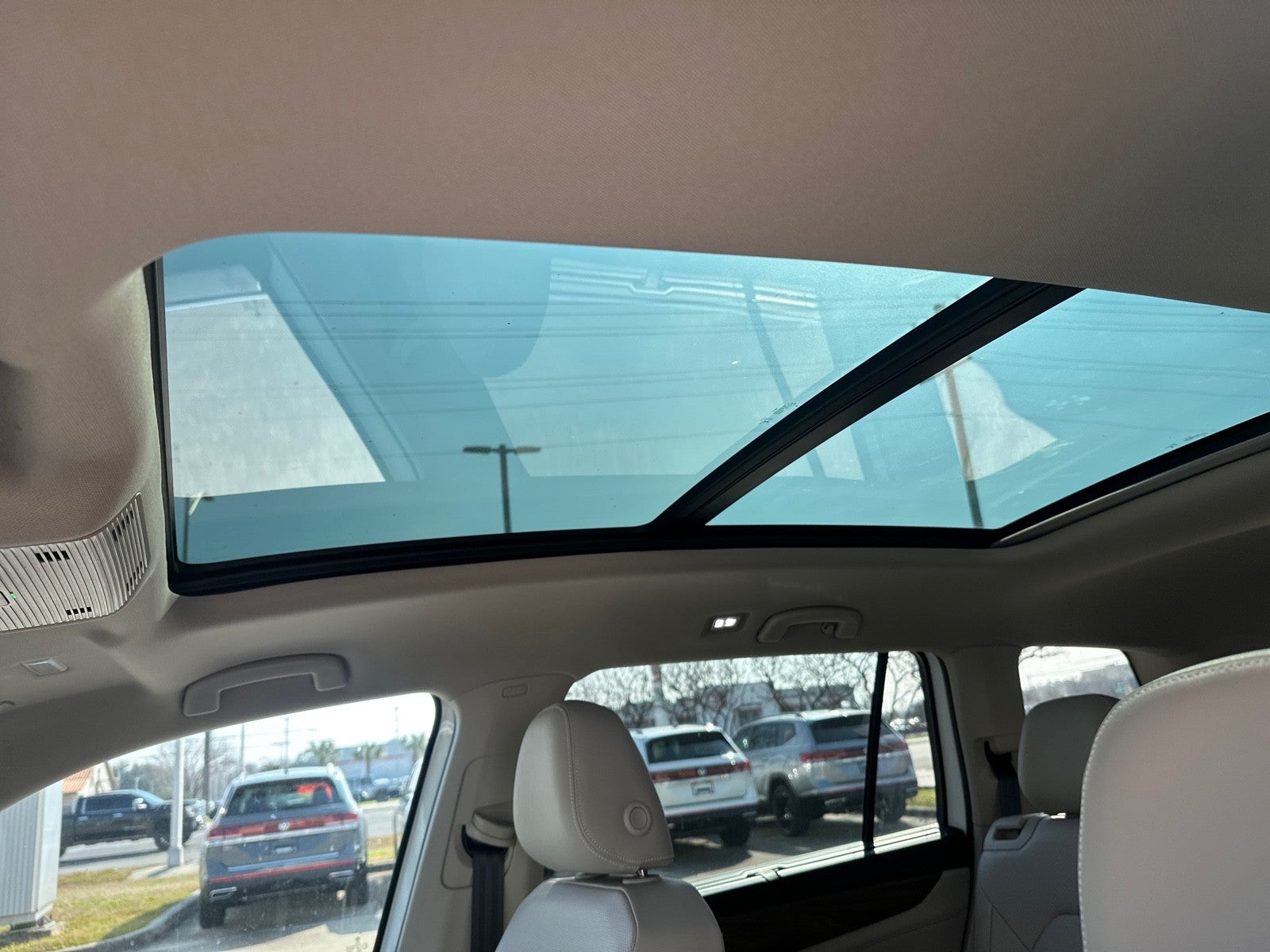 2026 Volkswagen Atlas 2.0T SE w/Technology FWD