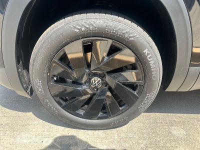2026 Volkswagen Atlas 2.0T SE w/Technology FWD