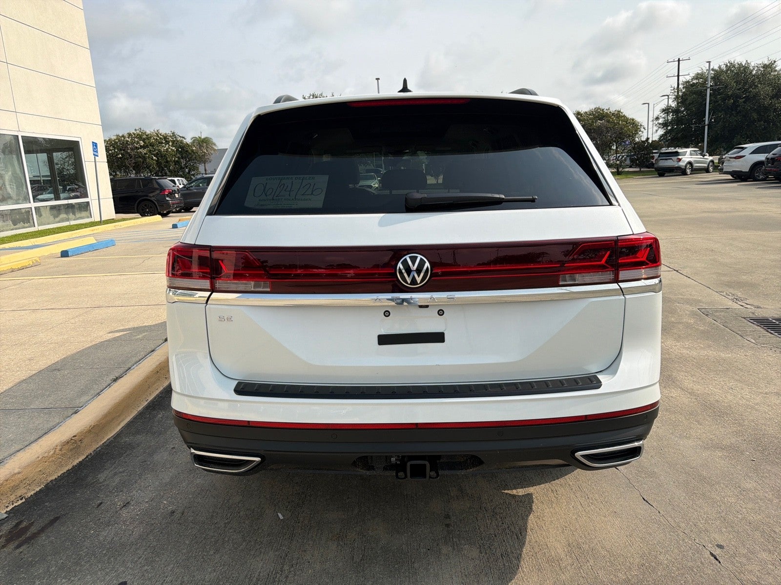 2026 Volkswagen Atlas 2.0T SE w/Technology FWD
