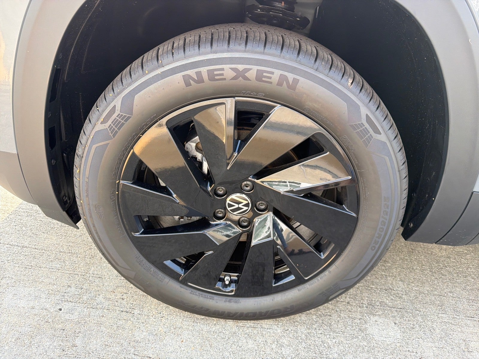 2026 Volkswagen Atlas 2.0T SE w/Technology FWD