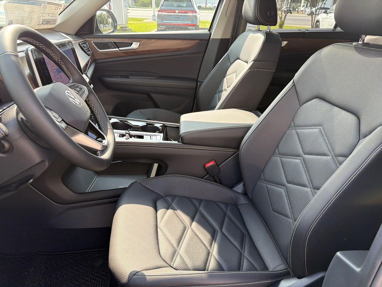 2026 Volkswagen Atlas 2.0T SE w/Technology FWD