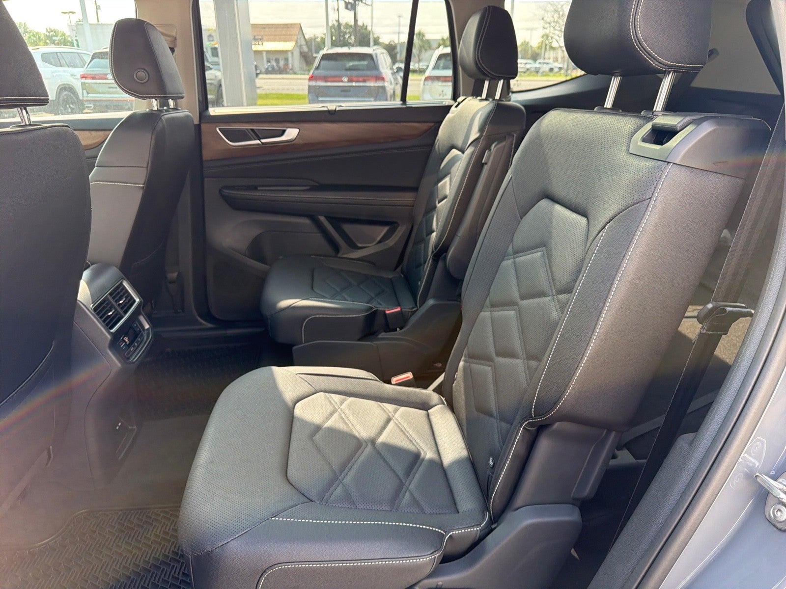 2026 Volkswagen Atlas 2.0T SE w/Technology FWD