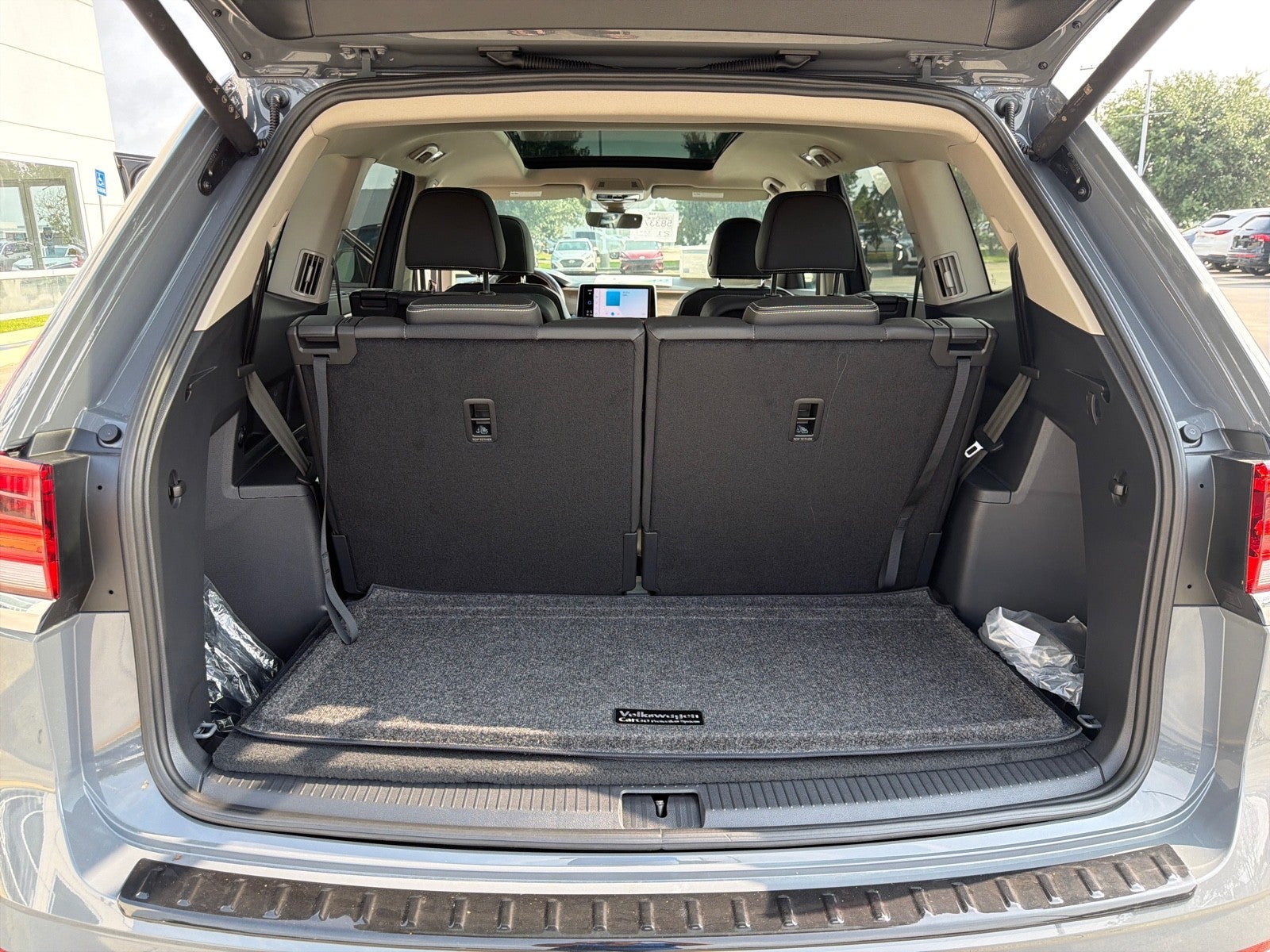 2026 Volkswagen Atlas 2.0T SE w/Technology FWD