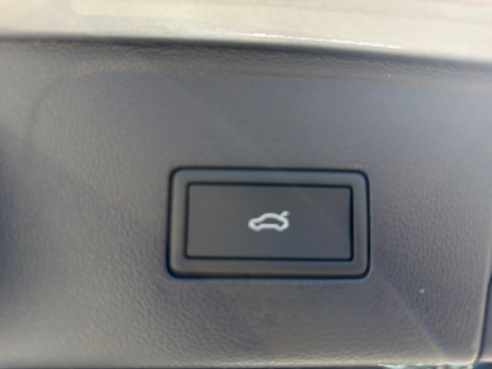 2026 Volkswagen Atlas 2.0T SE w/Technology FWD