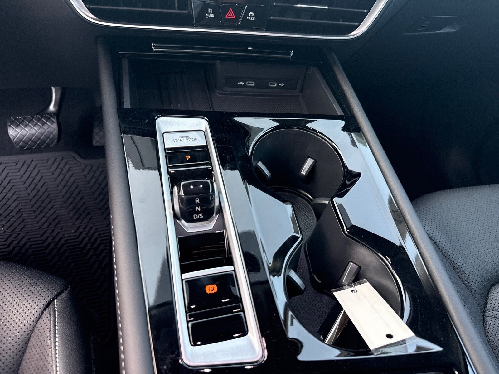 2026 Volkswagen Atlas 2.0T SE w/Technology FWD