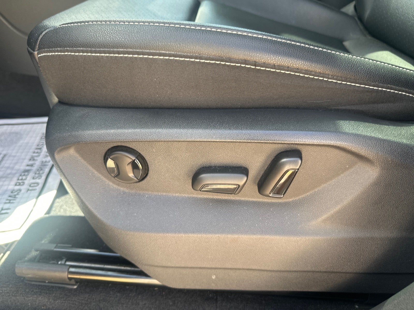 2021 Volkswagen Atlas 2021.5 3.6L V6 SE w/Technology FWD