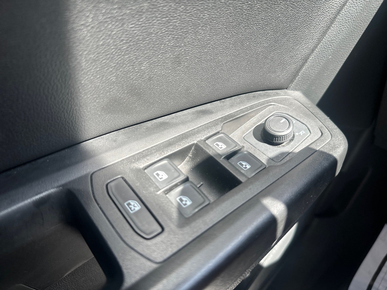 2021 Volkswagen Atlas 2021.5 3.6L V6 SE w/Technology FWD