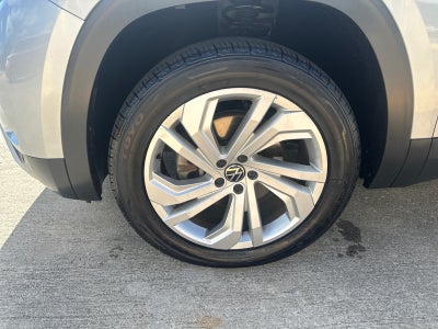 2021 Volkswagen Atlas 2021.5 3.6L V6 SE w/Technology FWD