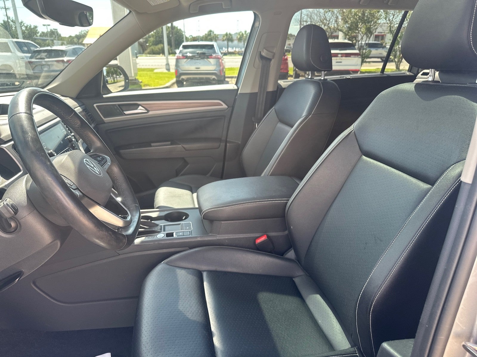 2021 Volkswagen Atlas 2021.5 3.6L V6 SE w/Technology FWD