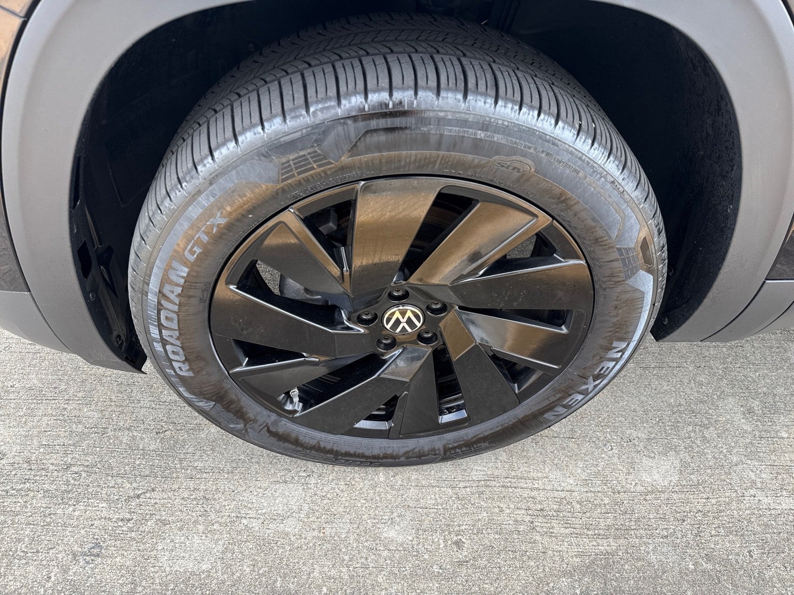 2024 Volkswagen Atlas 2.0T SE w/Technology FWD