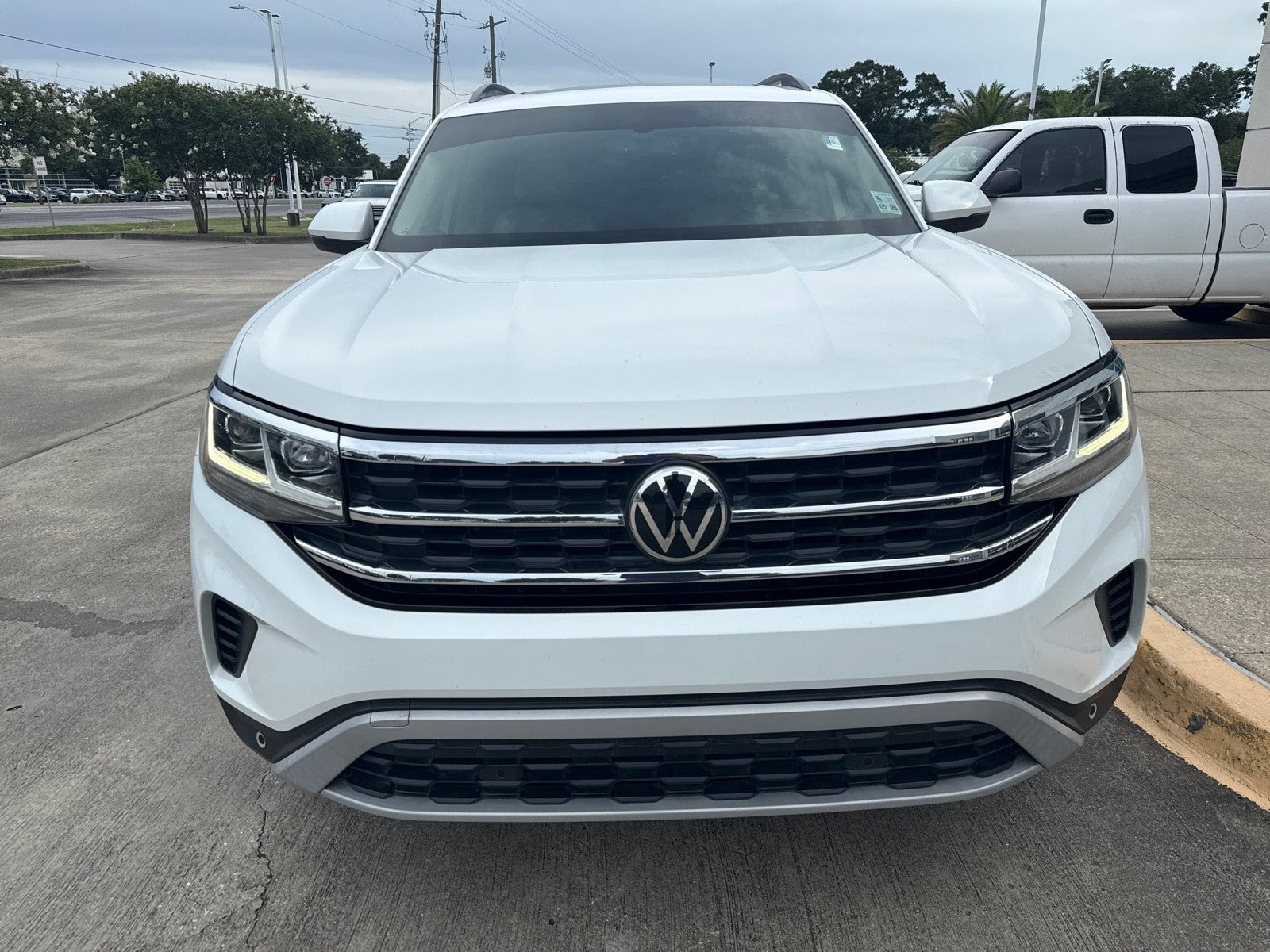 2021 Volkswagen Atlas 3.6L V6 SE w/Technology FWD *Ltd Avail*