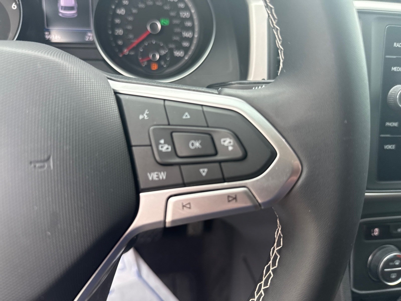 2021 Volkswagen Atlas 2021.5 3.6L V6 SE w/Technology FWD