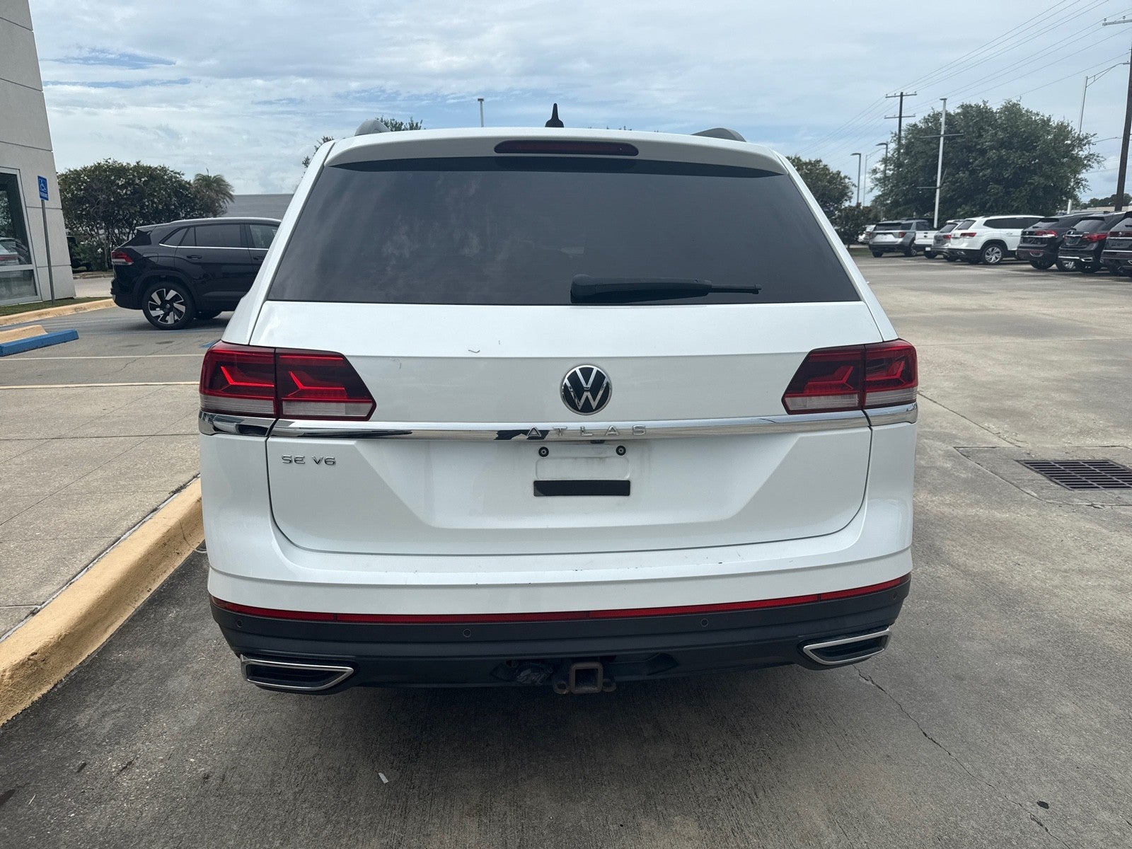 2021 Volkswagen Atlas 2021.5 3.6L V6 SE w/Technology FWD