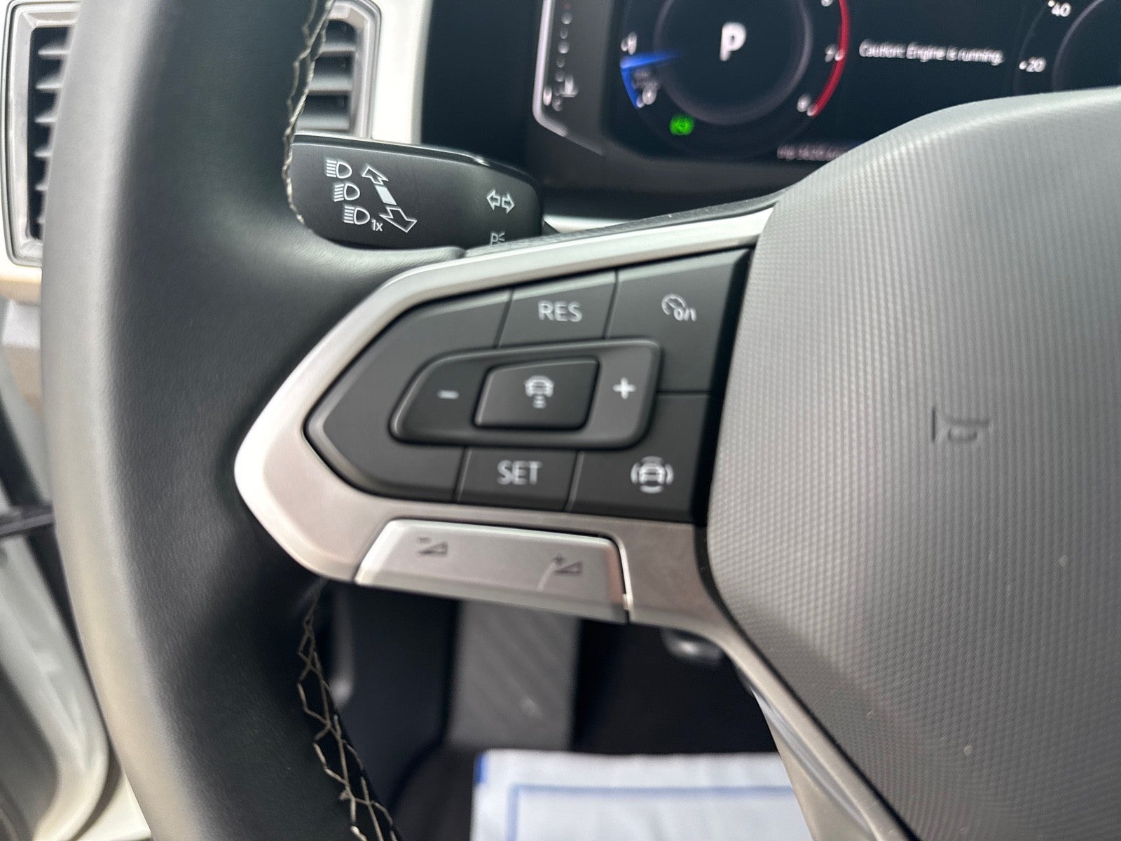 2023 Volkswagen Atlas 3.6L V6 SE w/Technology FWD