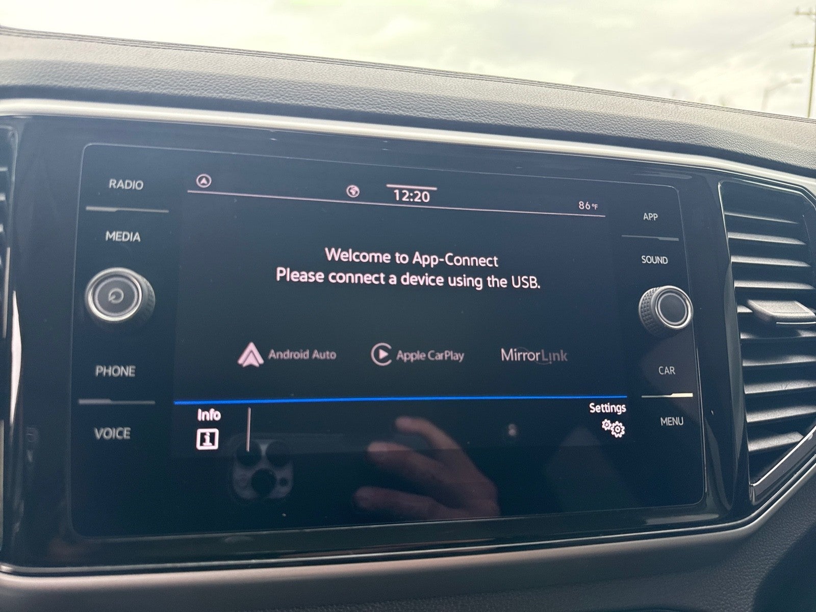 2023 Volkswagen Atlas 3.6L V6 SE w/Technology FWD