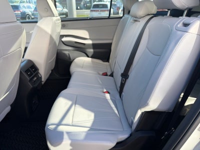 2027 Volkswagen Atlas SE w/Technology FWD