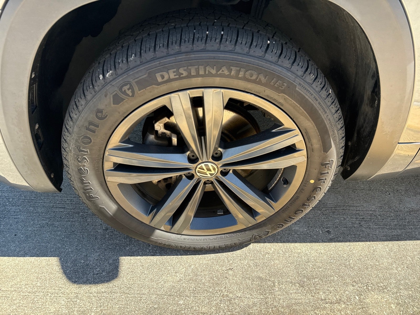 2021 Volkswagen Atlas 3.6L V6 SE w/Technology R-Line FWD *Ltd Avail*