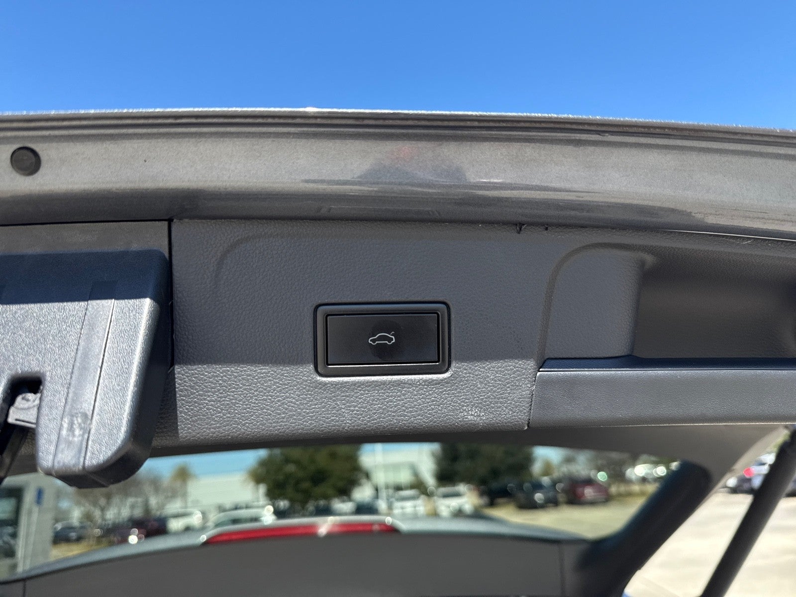 2021 Volkswagen Atlas 3.6L V6 SE w/Technology R-Line FWD *Ltd Avail*