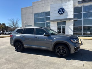 2021 Volkswagen Atlas 3.6L V6 SE w/Technology R-Line FWD *Ltd Avail*