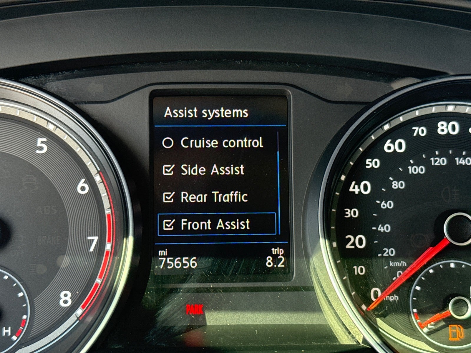 2021 Volkswagen Atlas 2021.5 3.6L V6 SE w/Technology R-Line FWD