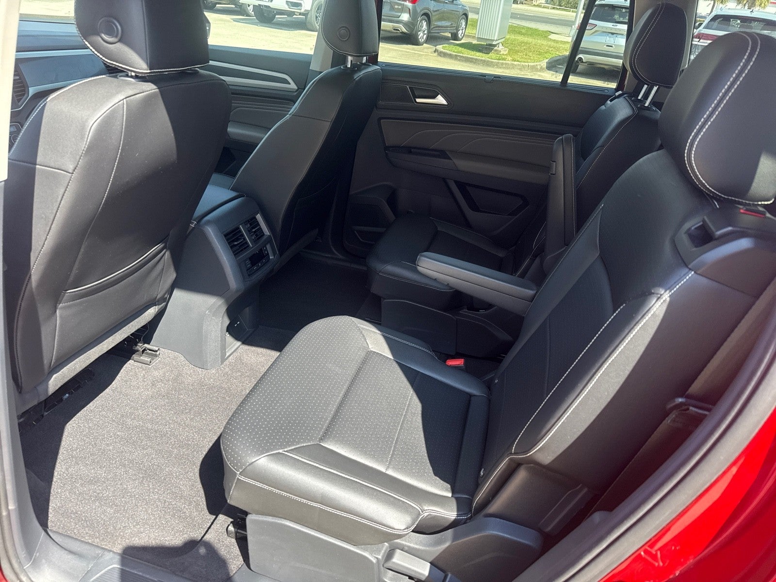 2021 Volkswagen Atlas 2021.5 3.6L V6 SE w/Technology R-Line FWD