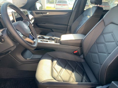 2026 Volkswagen Atlas Cross Sport 2.0T SE w/Technology FWD
