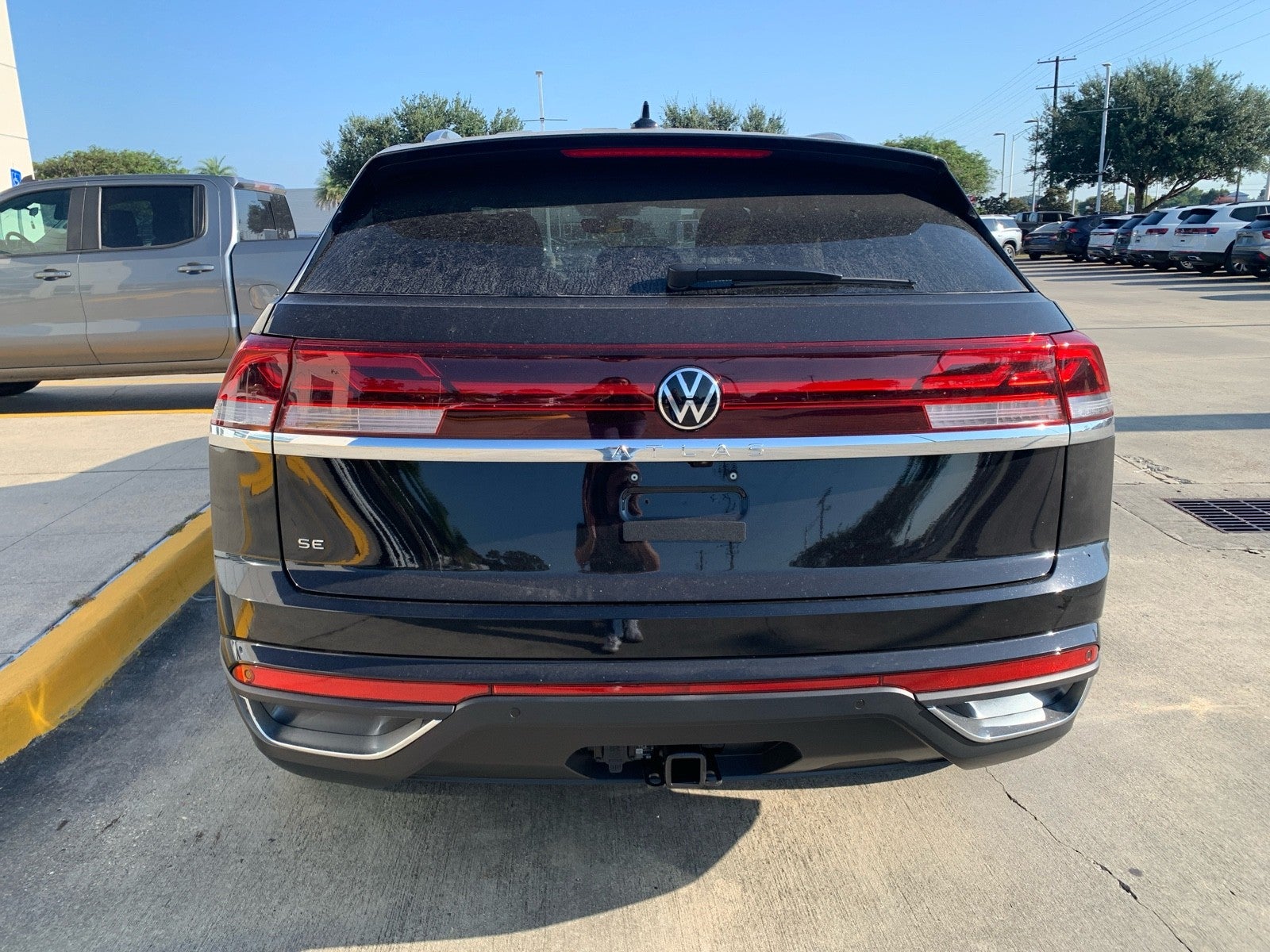 2026 Volkswagen Atlas Cross Sport 2.0T SE w/Technology FWD
