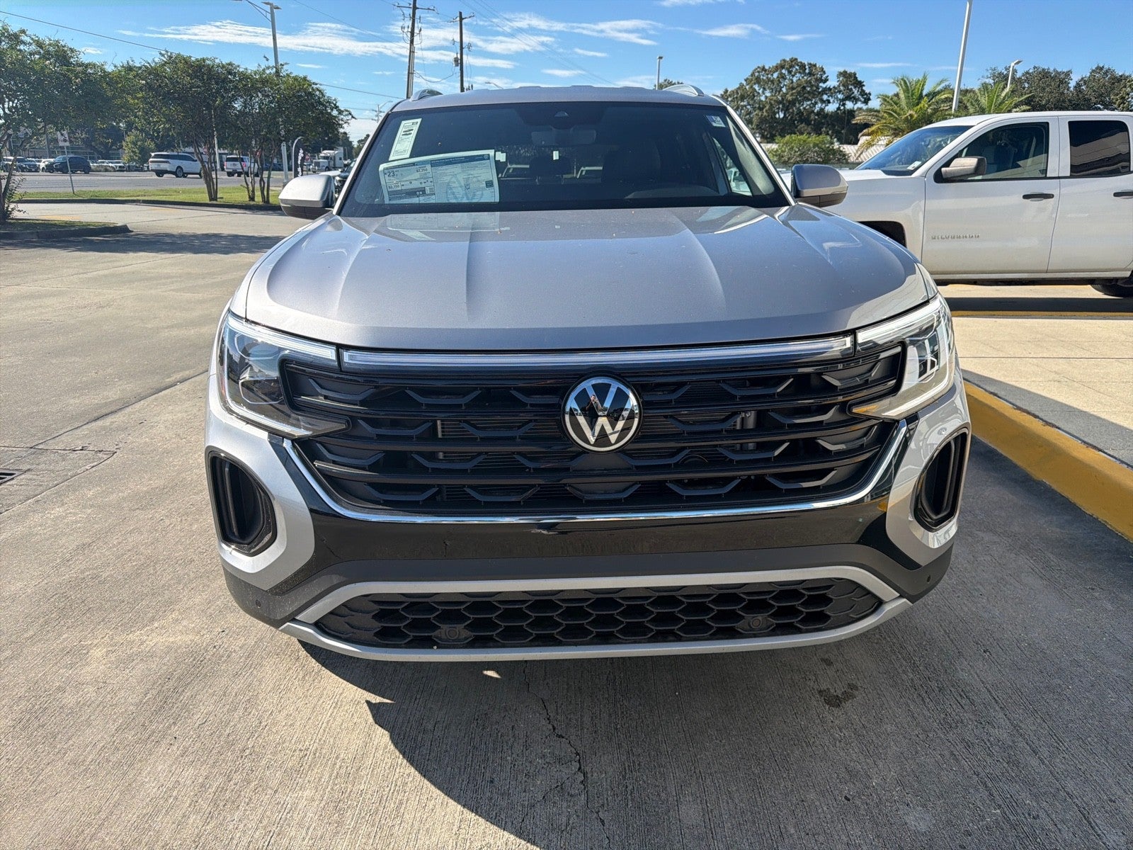 2026 Volkswagen Atlas Cross Sport 2.0T SE w/Technology FWD
