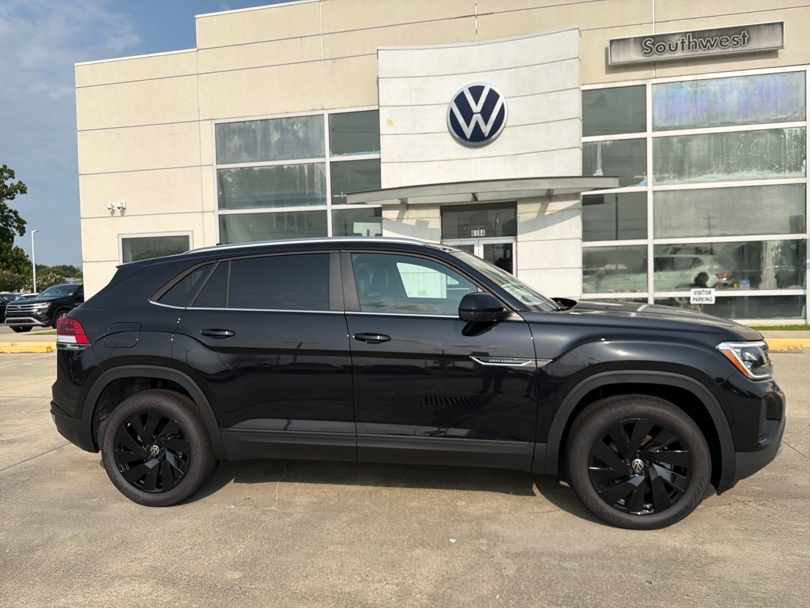 2026 Volkswagen Atlas Cross Sport 2.0T SE w/Technology FWD