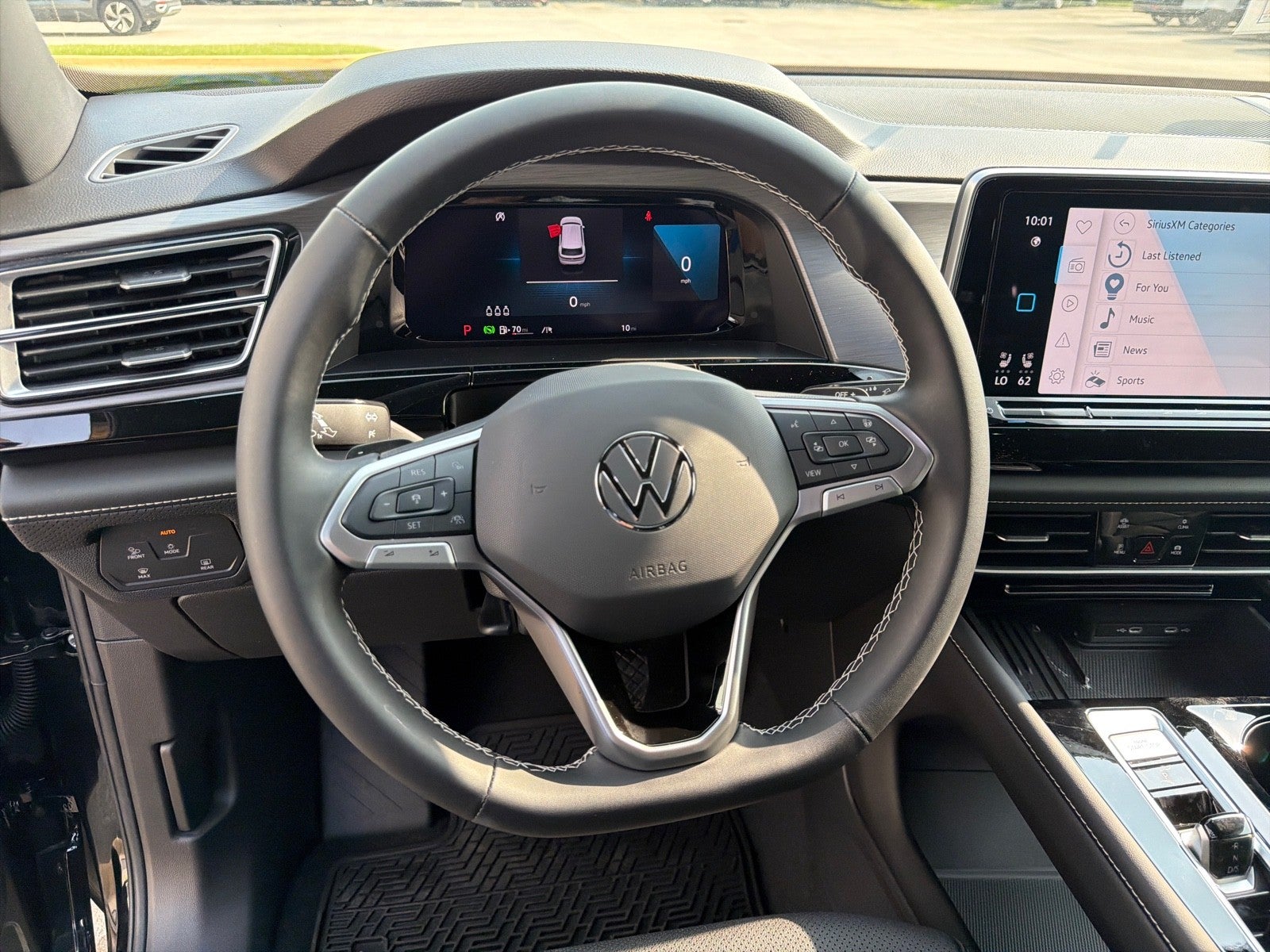 2026 Volkswagen Atlas Cross Sport 2.0T SE w/Technology FWD