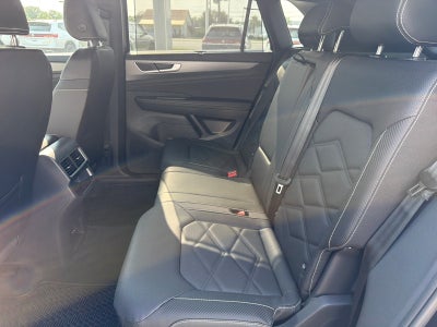 2026 Volkswagen Atlas Cross Sport 2.0T SE w/Technology FWD