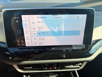 2026 Volkswagen Atlas Cross Sport 2.0T SE w/Technology FWD