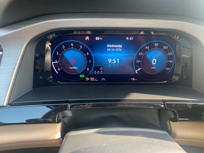 2026 Volkswagen Atlas Cross Sport 2.0T SE w/Technology FWD