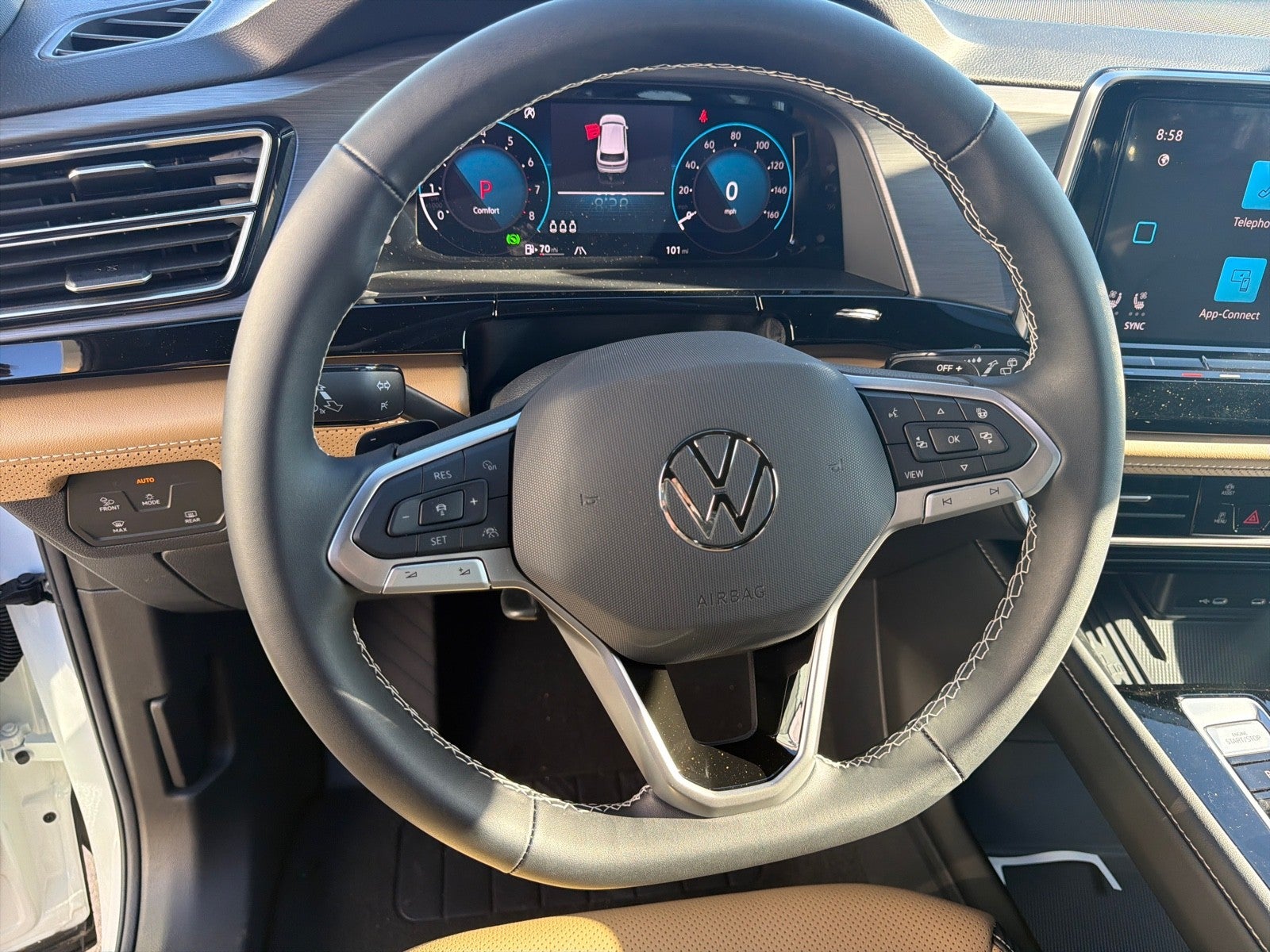 2026 Volkswagen Atlas Cross Sport 2.0T SE w/Technology FWD