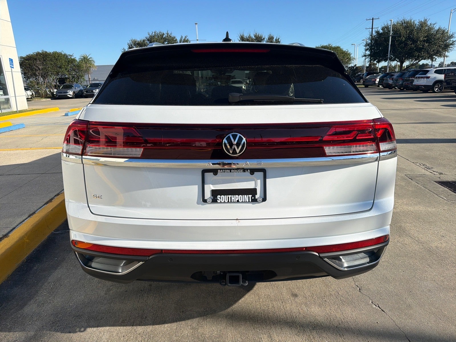 2026 Volkswagen Atlas Cross Sport 2.0T SE w/Technology FWD