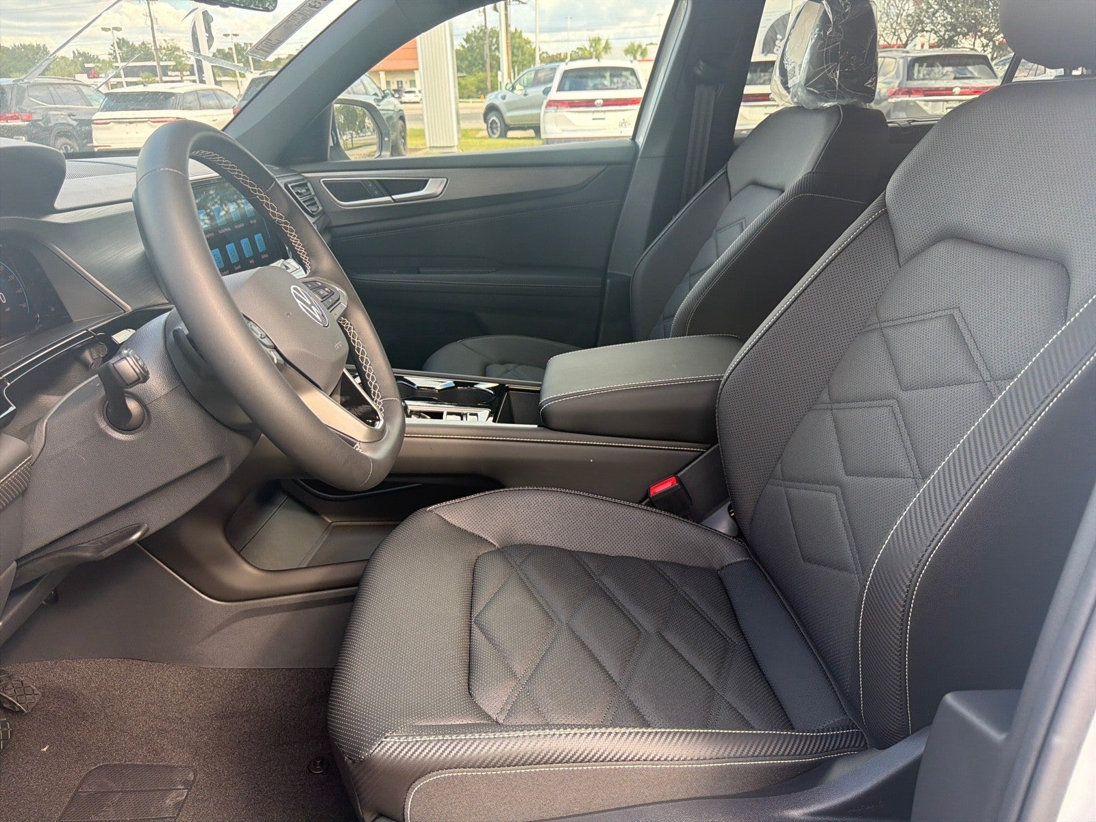 2026 Volkswagen Atlas Cross Sport 2.0T SE w/Technology FWD