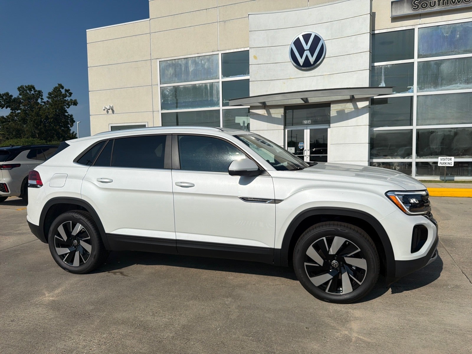2026 Volkswagen Atlas Cross Sport 2.0T SE W/Technology