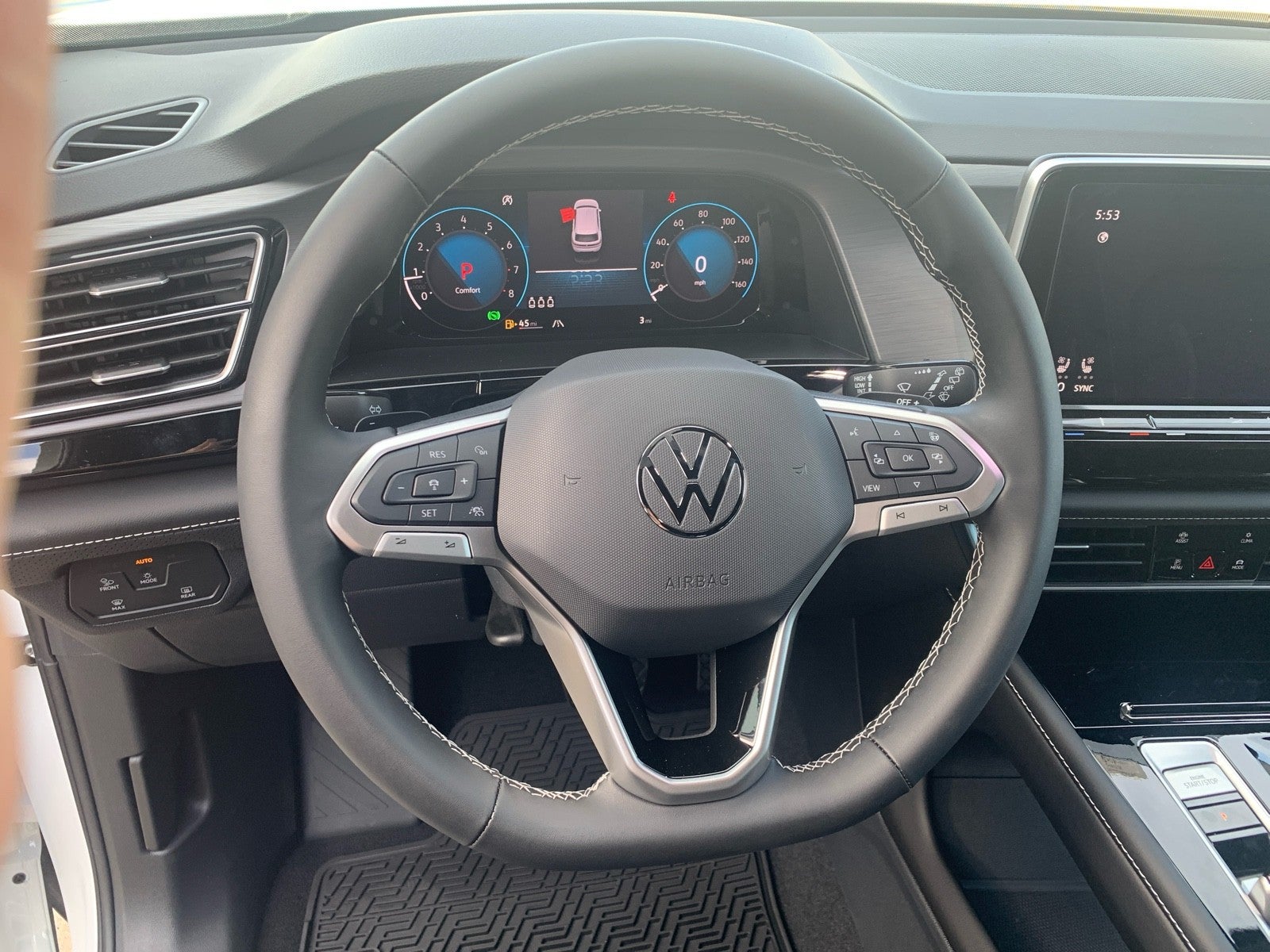 2026 Volkswagen Atlas Cross Sport 2.0T SE w/Technology FWD