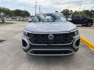 2026 Volkswagen Atlas Cross Sport 2.0T SE w/Technology FWD