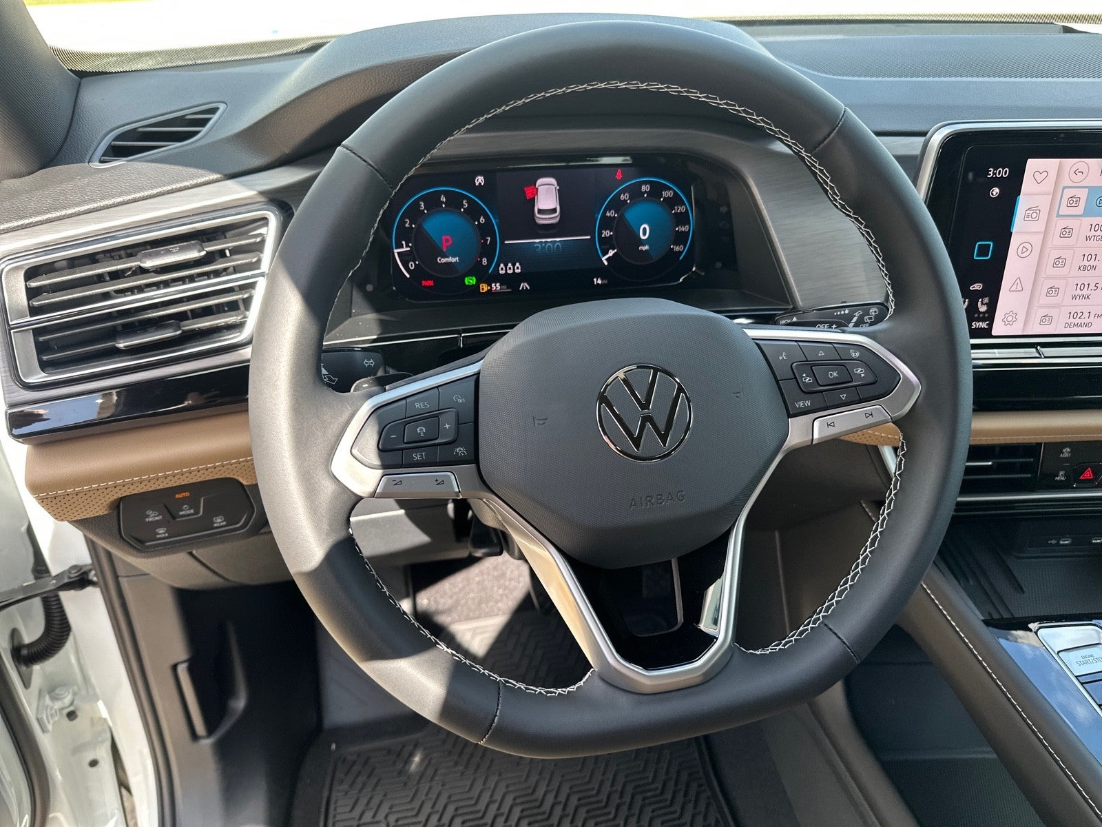 2026 Volkswagen Atlas Cross Sport 2.0T SE w/Technology FWD