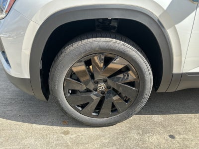 2026 Volkswagen Atlas Cross Sport 2.0T SE w/Technology FWD