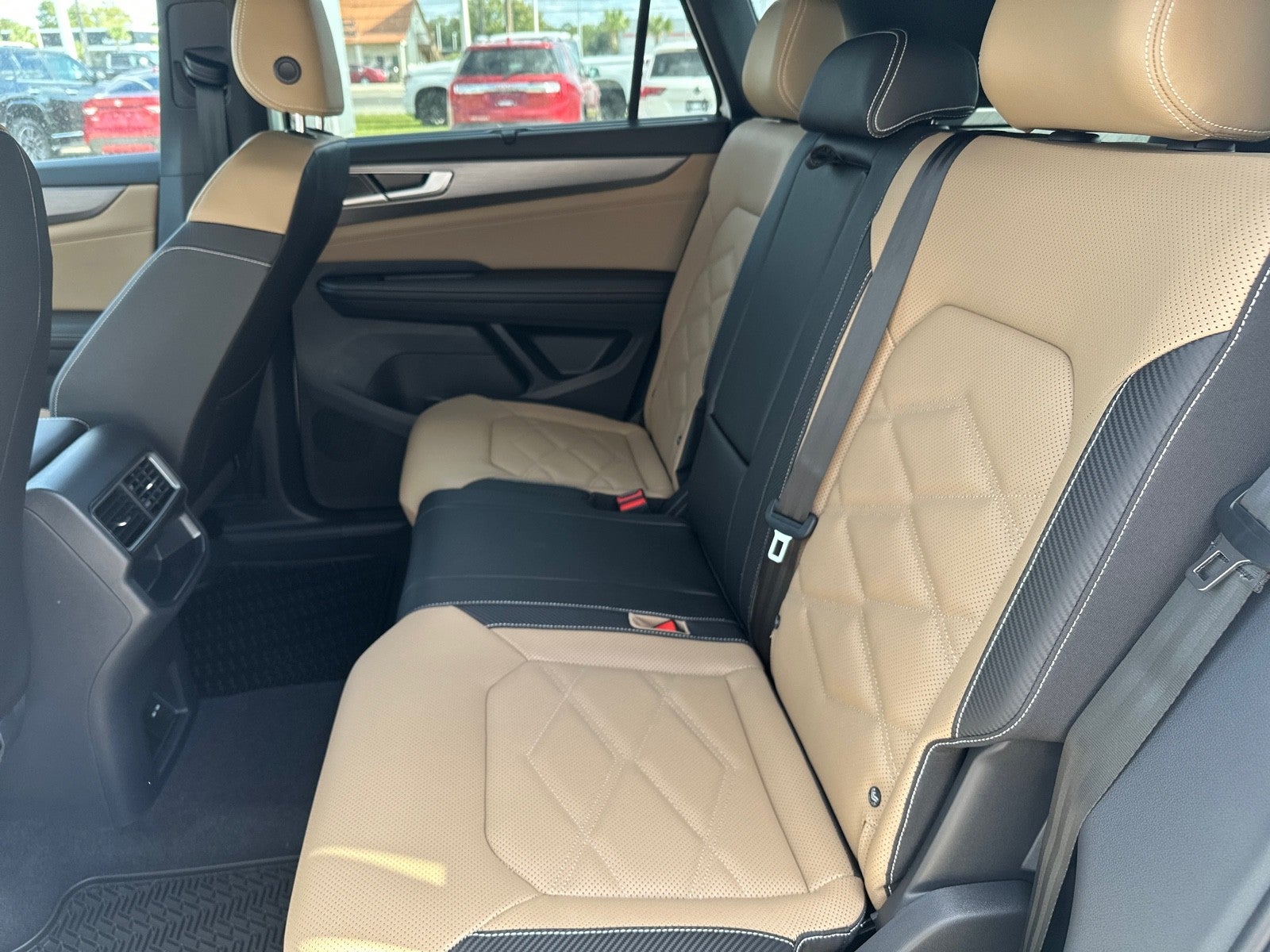 2026 Volkswagen Atlas Cross Sport 2.0T SE w/Technology FWD