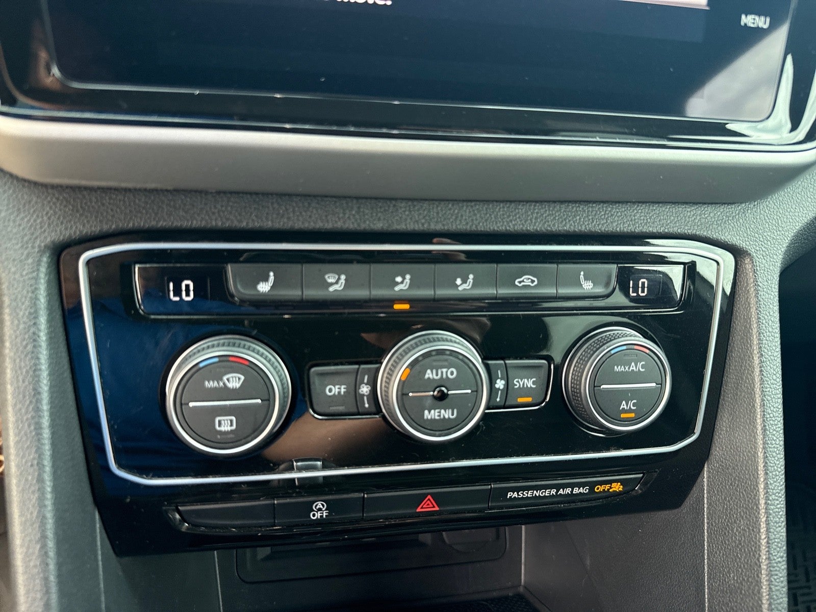 2023 Volkswagen Atlas Cross Sport 3.6L V6 SE w/Technology FWD