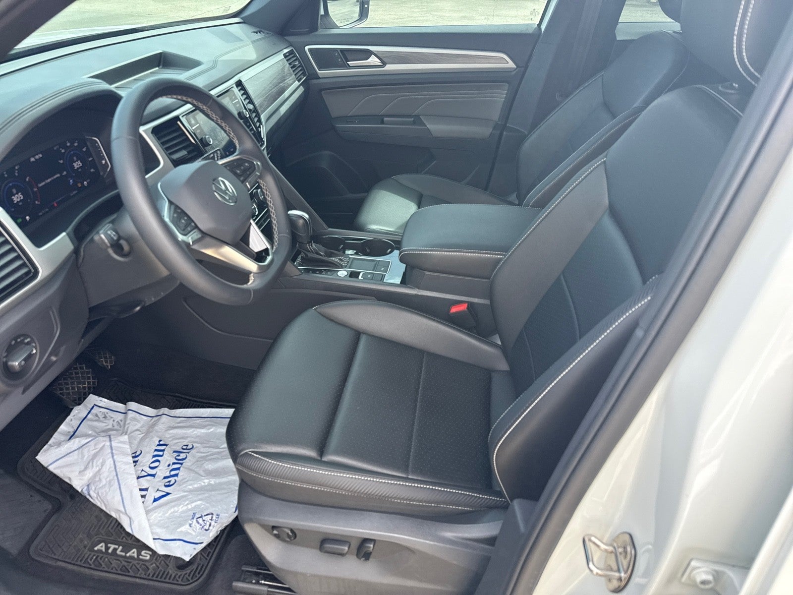 2023 Volkswagen Atlas Cross Sport 3.6L V6 SE w/Technology FWD