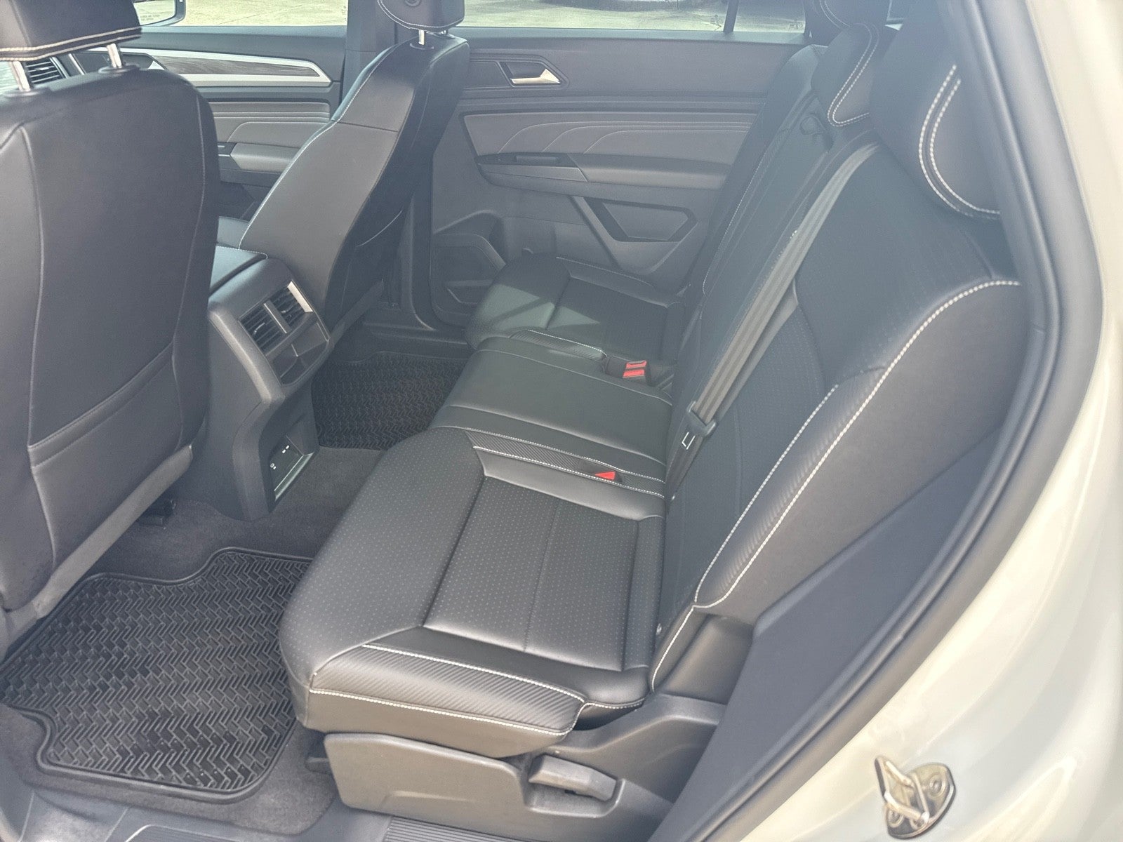 2023 Volkswagen Atlas Cross Sport 3.6L V6 SE w/Technology FWD