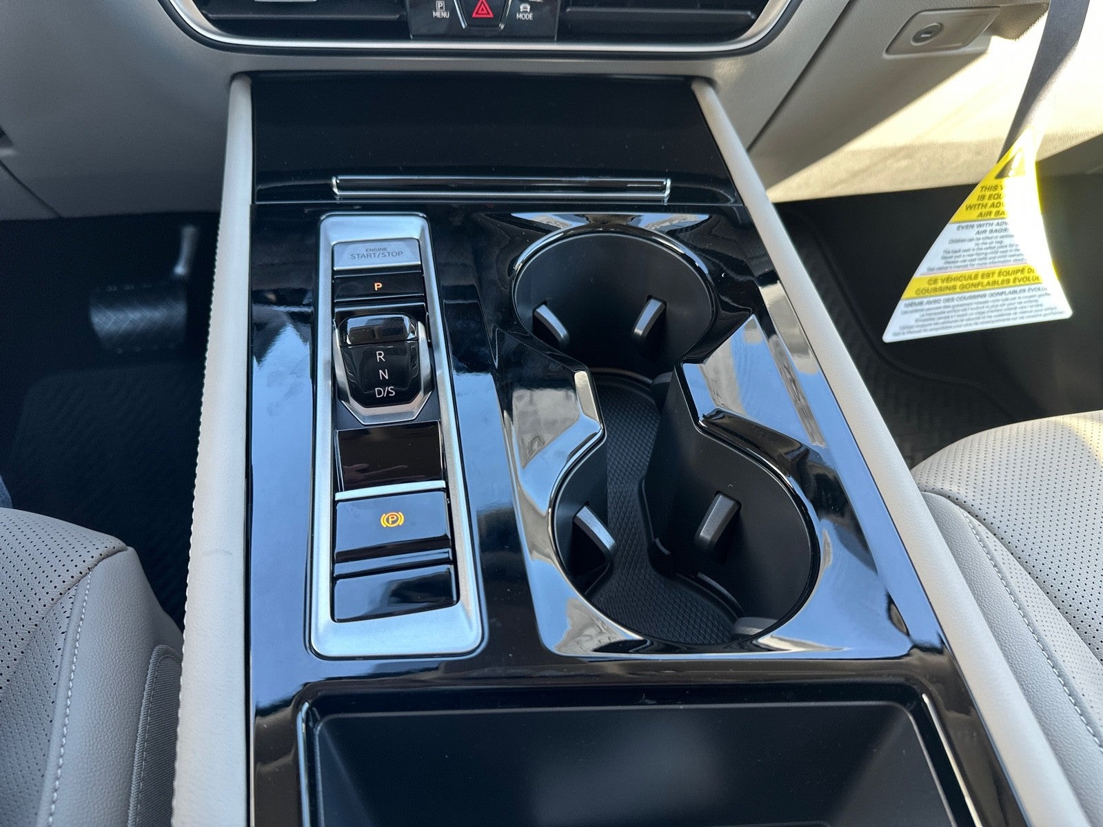 2026 Volkswagen Atlas 2.0T SE w/Technology FWD